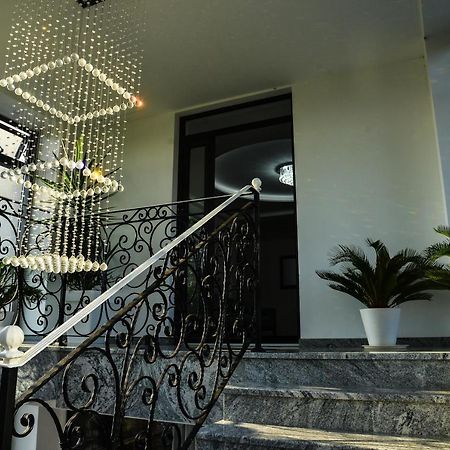 Bed and Breakfast Mesecev Konak Ниш Екстер'єр фото