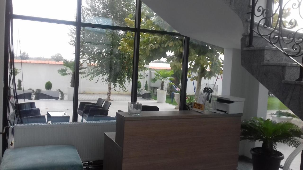 Bed and Breakfast Mesecev Konak Ниш Екстер'єр фото